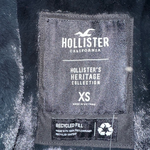 Hollister winter jacket - Picture 2 of 8